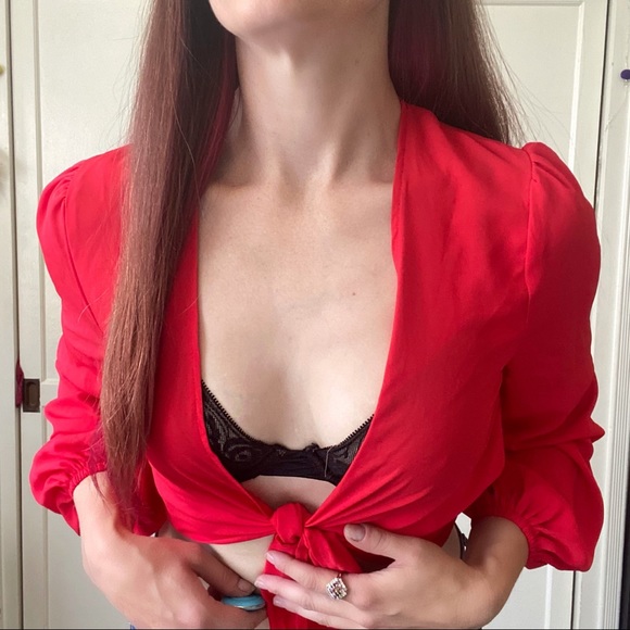 Red Nasty Gal Front Tie Blouse - Picture 3 of 4